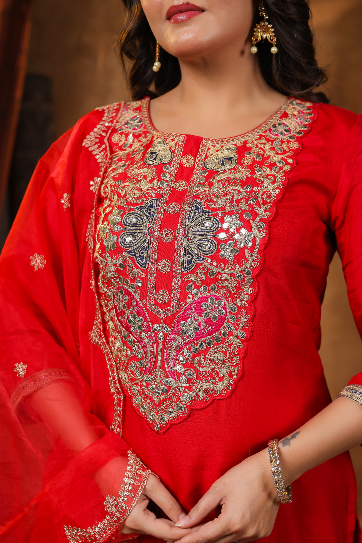 Shimmer Fabric Punjabi Suits